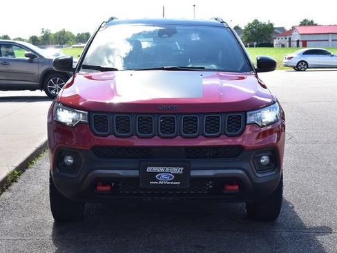 Used 2025 Jeep Compass Trailhawk AWD/4WD image 11