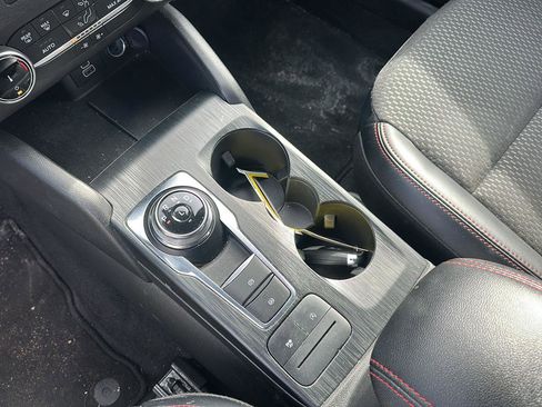 Used 2025 Ford Escape ST-Line image 19