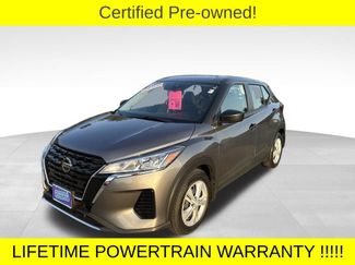 Used 2021 Nissan Kicks S image 1