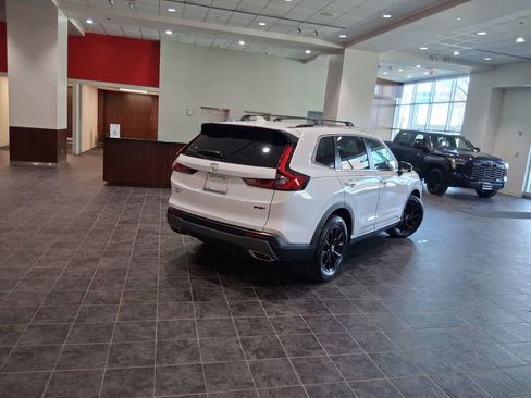 Used 2024 Honda CR-V Sport image 5