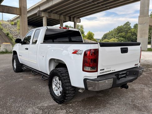 Used 2011 GMC Sierra 1500 SLE w/ Power Tech Package AWD/4WD image 5
