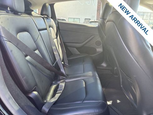 Used 2024 Tesla Model Y Performance AWD/4WD image 11