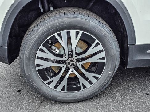 New 2025 Mercedes-Benz GLA 250 4MATIC image 8