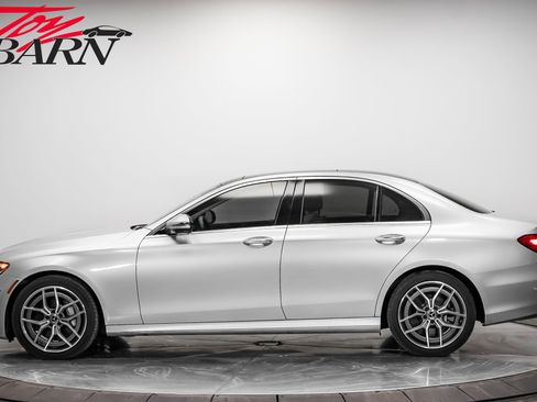 Used 2022 Mercedes-Benz E 450 4MATIC Sedan image 2