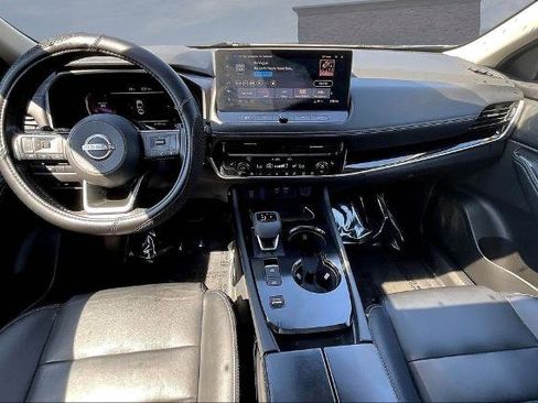 Used 2024 Nissan Rogue SL w/ SL Premium Package image 7