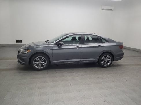 Used 2019 Volkswagen Jetta R-Line FWD image 2