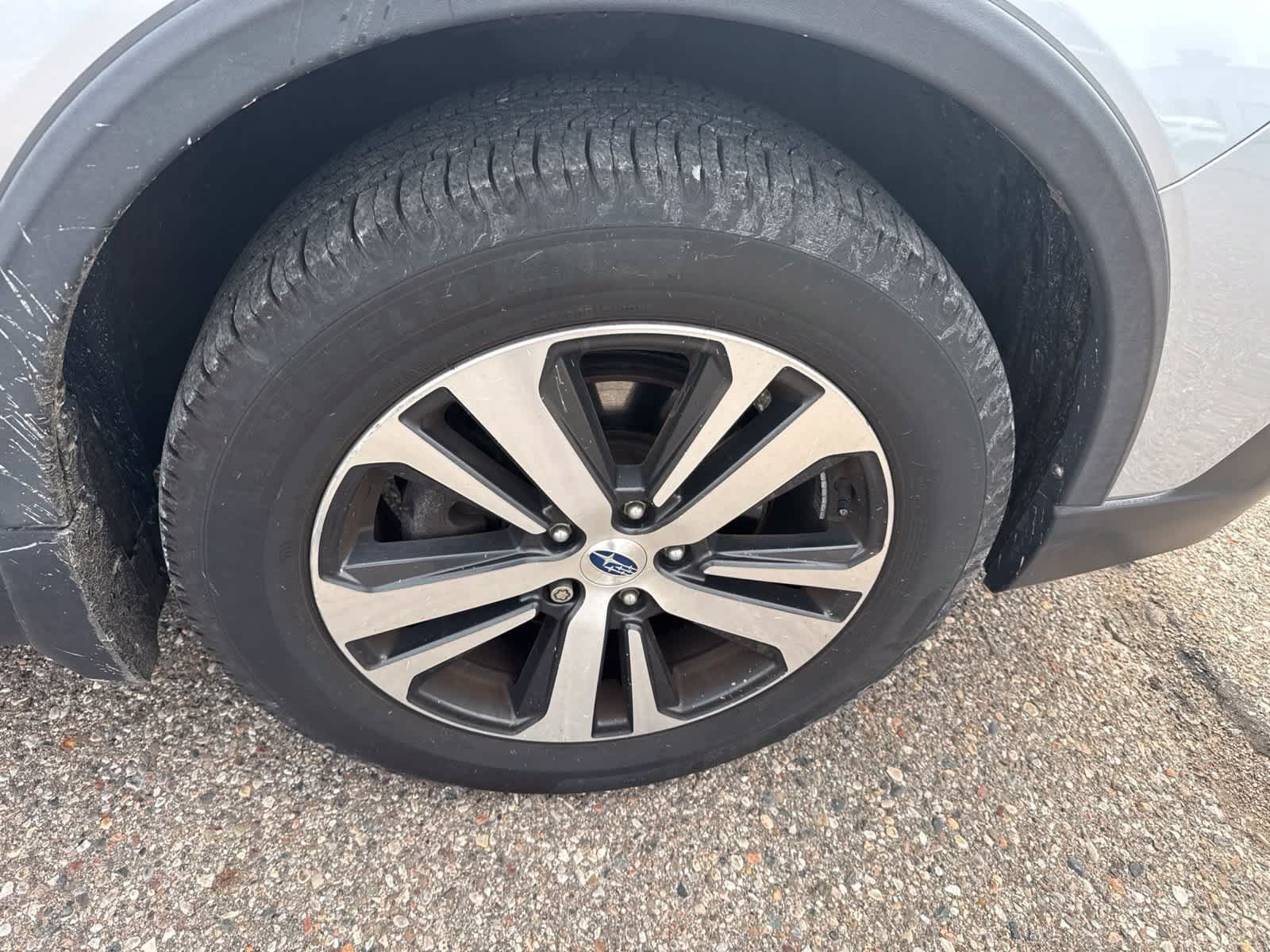 Used 2018 Subaru Outback 2.5i Limited AWD/4WD image 5
