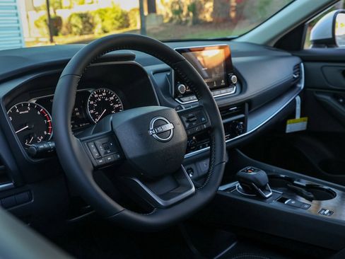 New 2026 Nissan Rogue SV image 14