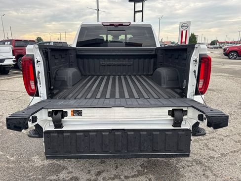 Used 2023 GMC Sierra 1500 Denali AWD/4WD image 14