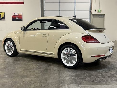 Used 2019 Volkswagen Beetle 2.0T Final Edition SEL FWD image 5