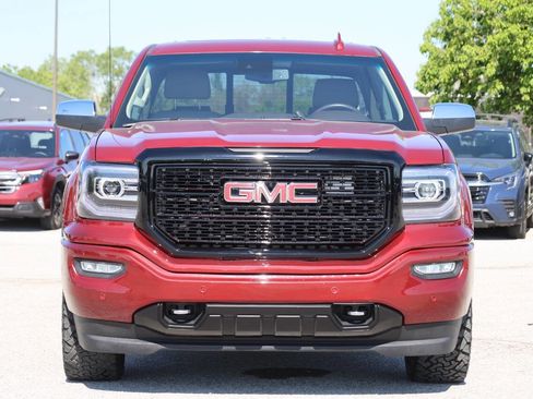 Used 2018 GMC Sierra 1500 Denali w/ Denali Ultimate Package AWD/4WD image 2