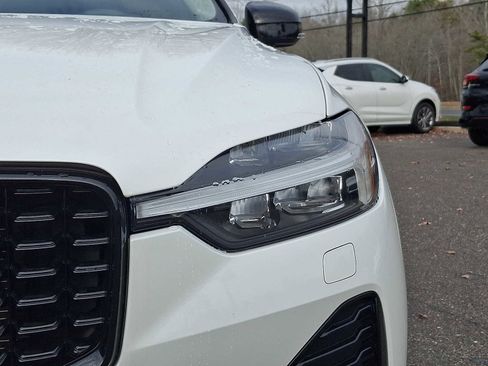 Used 2024 Volvo XC60 B5 Core w/ Climate Package image 11