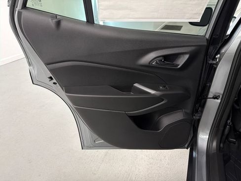 New 2026 Chevrolet Trax RS FWD image 8