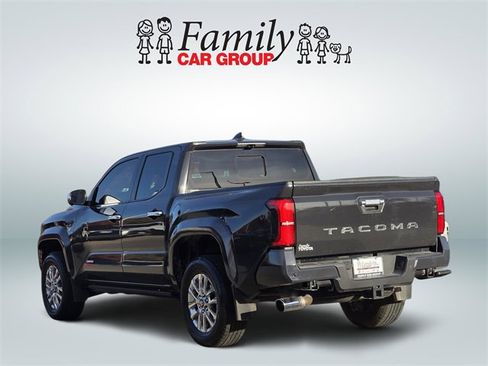 Used 2025 Toyota Tacoma Limited image 3
