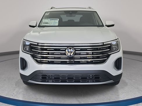 New 2026 Volkswagen Atlas SEL image 2