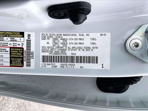 Used 2024 Toyota Tundra SR5 w/ TRD Off-Road Package AWD/4WD image 32