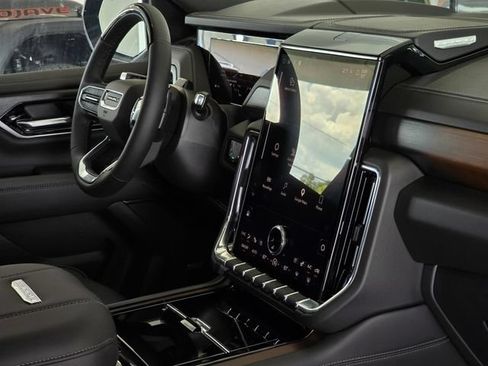 New 2026 GMC Yukon Denali w/ Advanced Technology Package RWD image 9