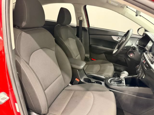Used 2023 Kia Forte LXS w/ LXS Technology Package FWD image 14