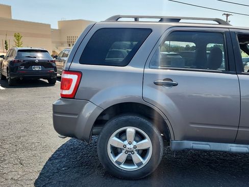 Used 2011 Ford Escape XLT w/ 203A Rapid Spec Order Code AWD/4WD image 5