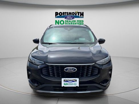 New 2024 Ford Escape SE w/ PHEV Premium Package FWD image 16