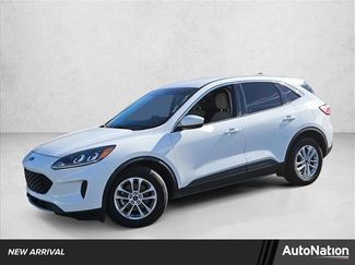 Used 2020 Ford Escape SE video 1