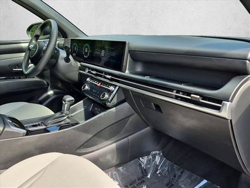 Certified 2026 Hyundai Santa Cruz SEL FWD image 24