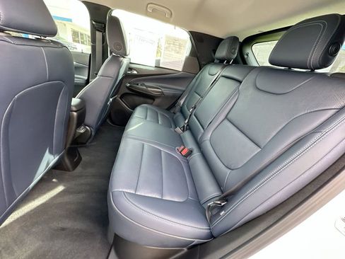 Used 2023 Chevrolet Bolt EUV Premier image 23