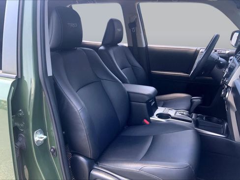 Used 2022 Toyota 4Runner TRD Sport w/ Technology Package RWD image 9