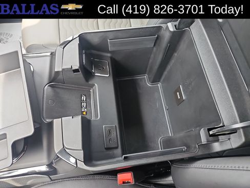 Certified 2025 Chevrolet Silverado 2500 ZR2 AWD/4WD image 22