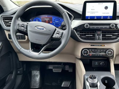 Used 2021 Ford Escape SEL w/ Technology Package FWD image 24