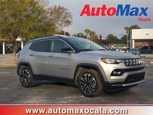 Used 2022 Jeep Compass Limited image 1