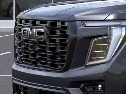 New 2026 GMC Yukon Denali Ultimate AWD/4WD image 13