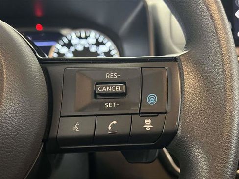 Used 2023 Nissan Rogue SV image 22