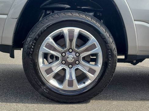Used 2019 RAM 1500 Limited AWD/4WD image 6