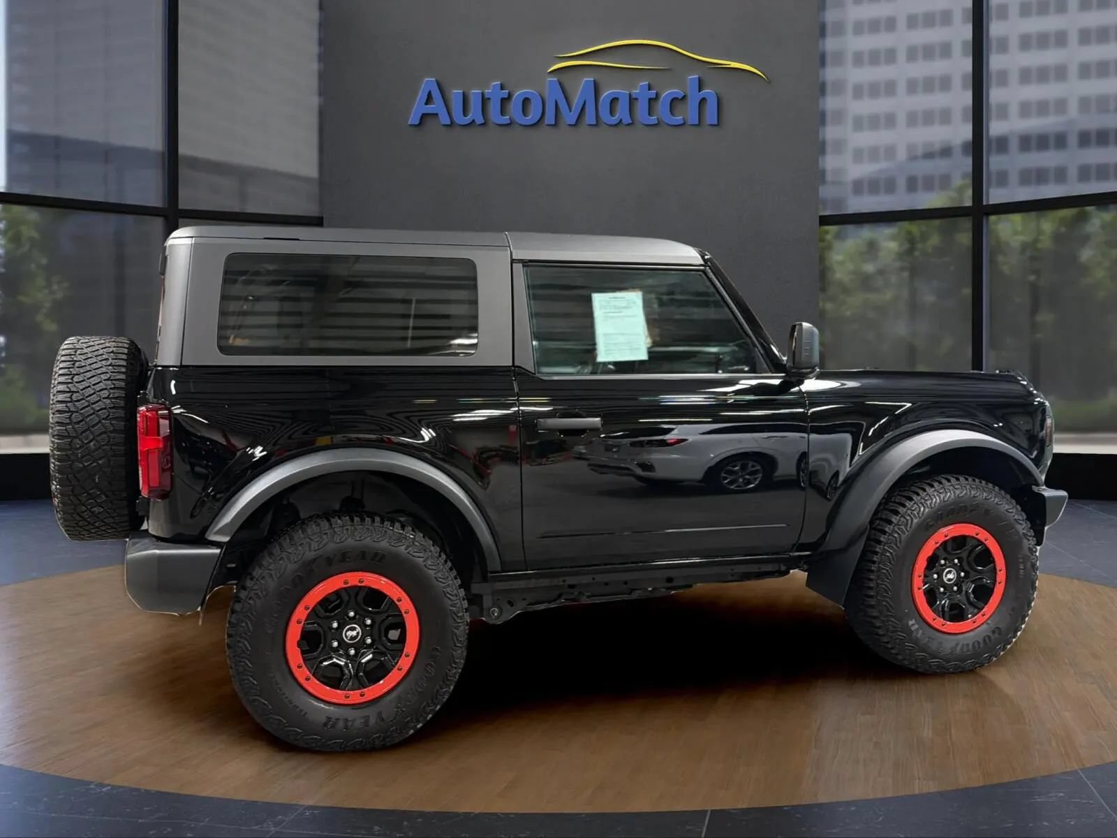 Used 2023 Ford Bronco 2-Door w/ Sasquatch Package AWD/4WD image 12