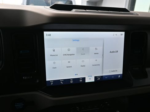 Used 2023 Ford Bronco Wildtrak image 10