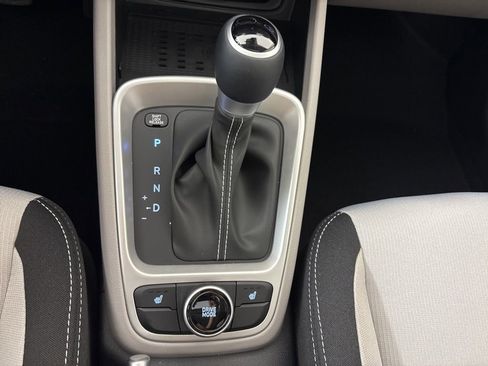 New 2026 Hyundai Venue SEL FWD image 32