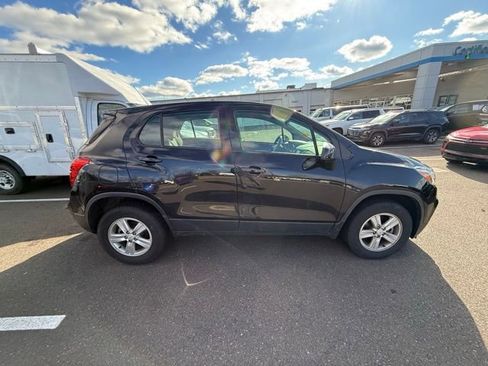 Used 2020 Chevrolet Trax LS image 7