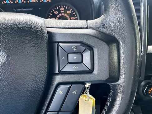 Used 2017 Ford F150 XLT w/ Equipment Group 302A Luxury AWD/4WD image 25