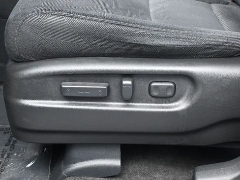Used 2022 Honda Pilot Sport image 12
