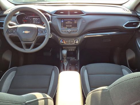 Used 2023 Chevrolet TrailBlazer LT image 9