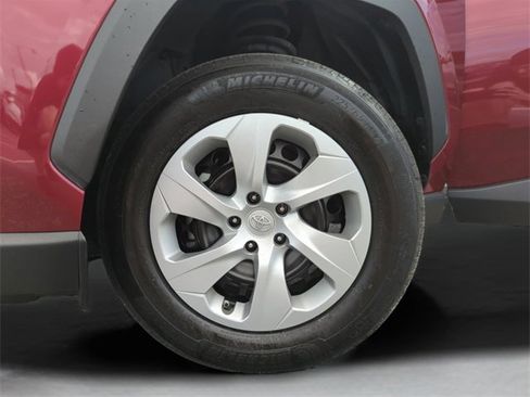 Used 2019 Toyota RAV4 LE image 43