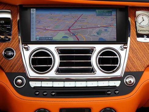 Certified 2016 Rolls-Royce Dawn RWD image 9