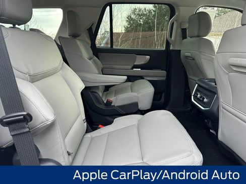 New 2026 Ford Expedition Active image 30