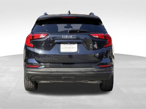 Used 2021 GMC Terrain SLT w/ Elevation Edition image 4