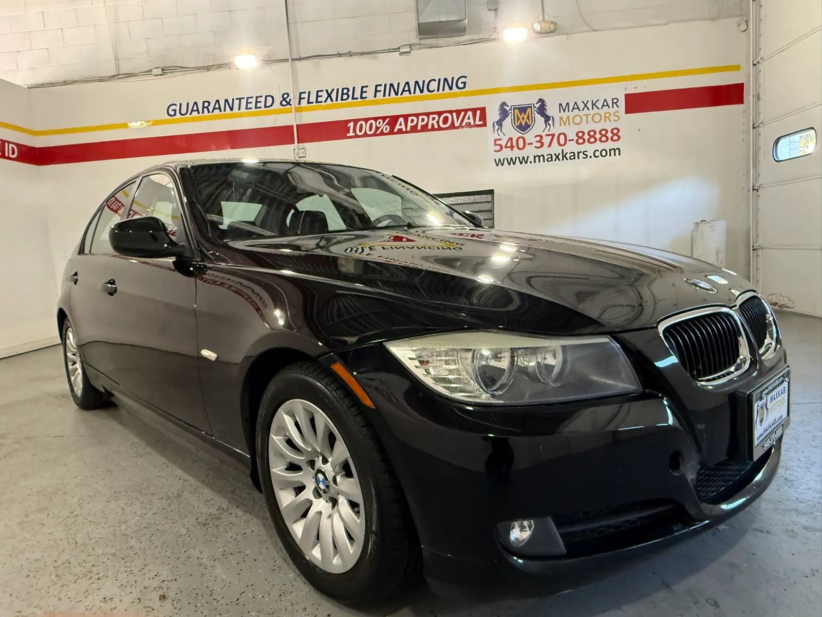 Used 2009 BMW 328i Sedan RWD image 1