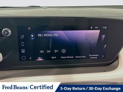 Used 2025 Buick Encore GX Avenir w/ Avenir Technology Package image 24