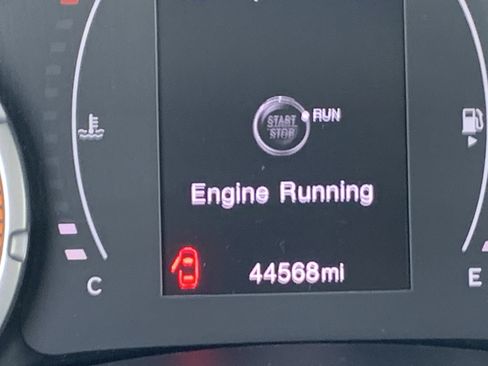 Certified 2023 Jeep Renegade Latitude AWD/4WD image 22