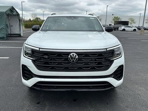 New 2026 Volkswagen Atlas Cross Sport SEL R-Line AWD/4WD image 2
