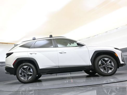Certified 2025 Hyundai Tucson SEL AWD/4WD image 35